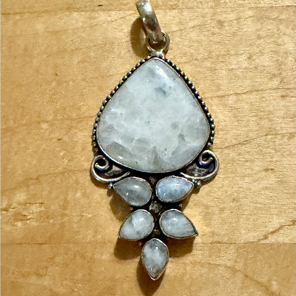 Elegant Moonstone Pendant Necklace - 925 Plated/Stamped